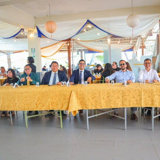 Almuerzo de confraternidad por fiestas navideñas y fin de año