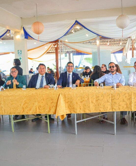 Almuerzo de confraternidad por fiestas navideñas y fin de año